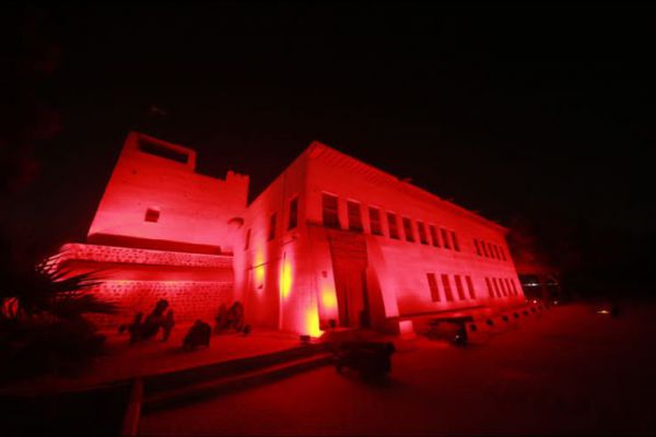 بمناسبة اليوم العالمي للثلاسيميا تم أيضاً إضاءة متحف رأس الخيمة